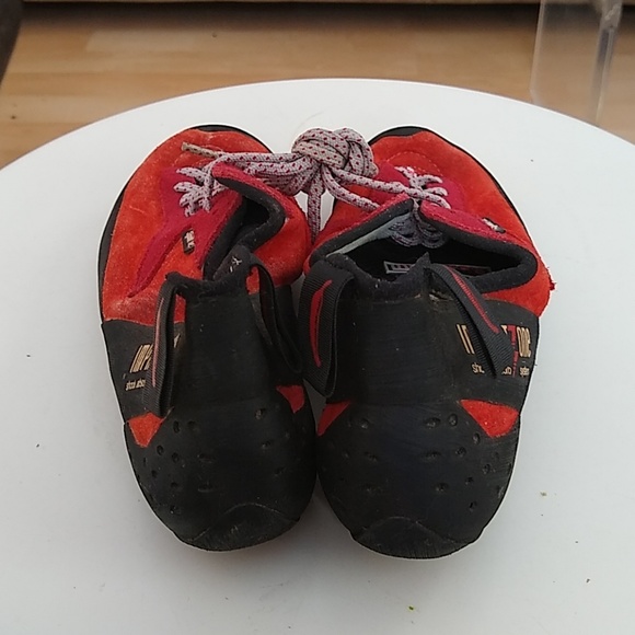 Red Chilli Sprint Rock Climbing Shoe - Picture 3 of 5